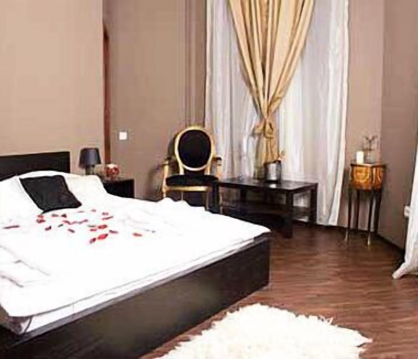 Hotel Papu Bukareszt Zewnętrze zdjęcie