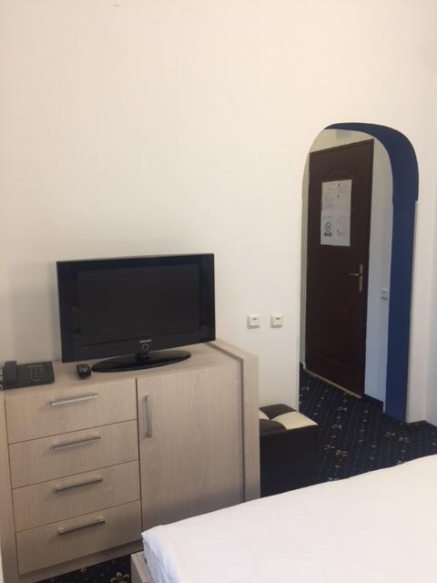 Hotel Papu Bukareszt Zewnętrze zdjęcie