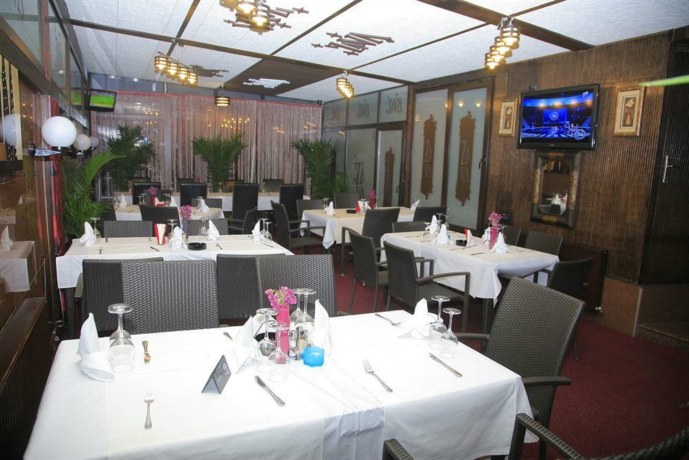Hotel Papu Bukareszt Zewnętrze zdjęcie
